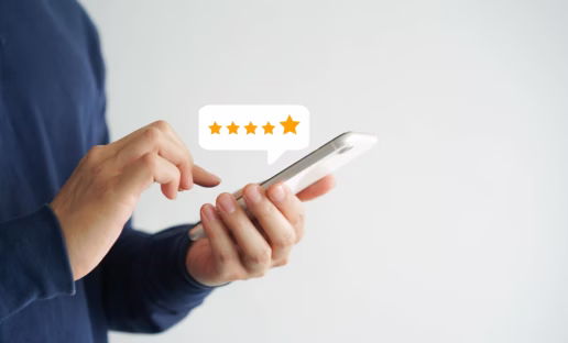 person giving 5 stars on an Interaction Metrics survey taken on their phone