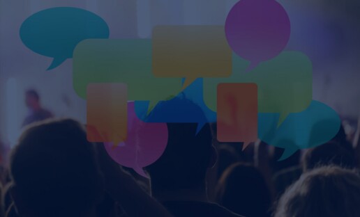 comment bubbles above a crowd of customers